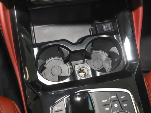 2022xDrive 30i M\b ǰű