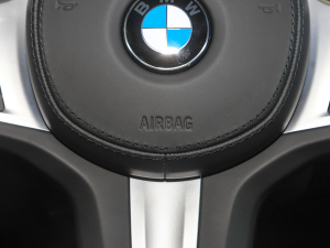 2022xDrive 30i M\b п؅^(q)