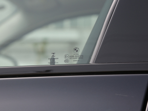 2022xDrive 30i M\b ^