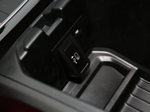 2022xDrive 30i M\b g