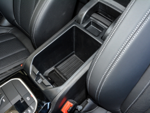 2022xDrive 25i M\b g