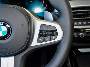 2022xDrive 25i M\b п؅^