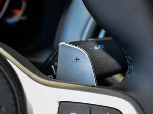 2022xDrive 25i M\b п؅^