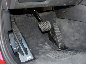 2022xDrive 25i M\b п؅^