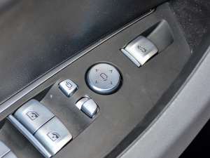 2022xDrive 25i M\b п؅^