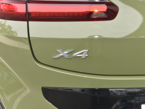 2022Ŀ xDrive 30i M\ҹb ^