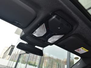 2022Ŀ xDrive 30i M\(yn)(dng)ҹb п؅^(q)