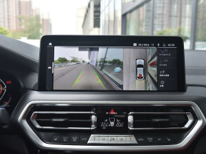2022Ŀ xDrive 30i M\(yn)(dng)ҹb п؅^(q)