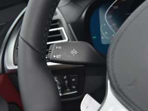 2022Ŀ xDrive 30i M\(yn)(dng)ҹb п؅^(q)