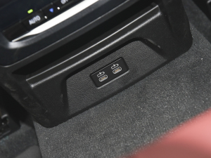 2022Ŀ xDrive 30i M\ҹb п؅^