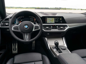 2021M240i п؅^(q)