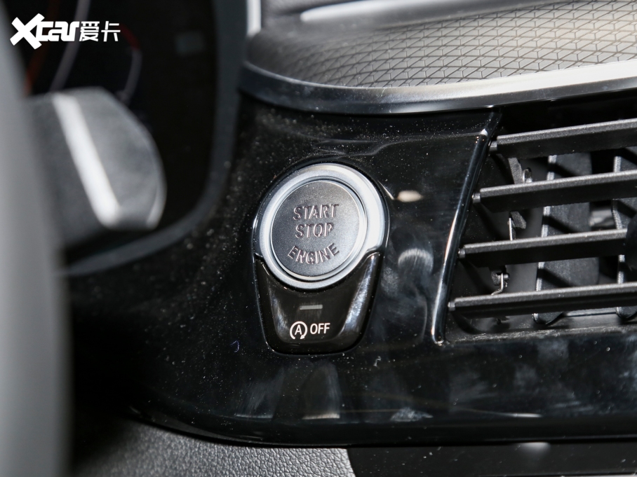 2022R5ϵ(M) 530i Lа M\b