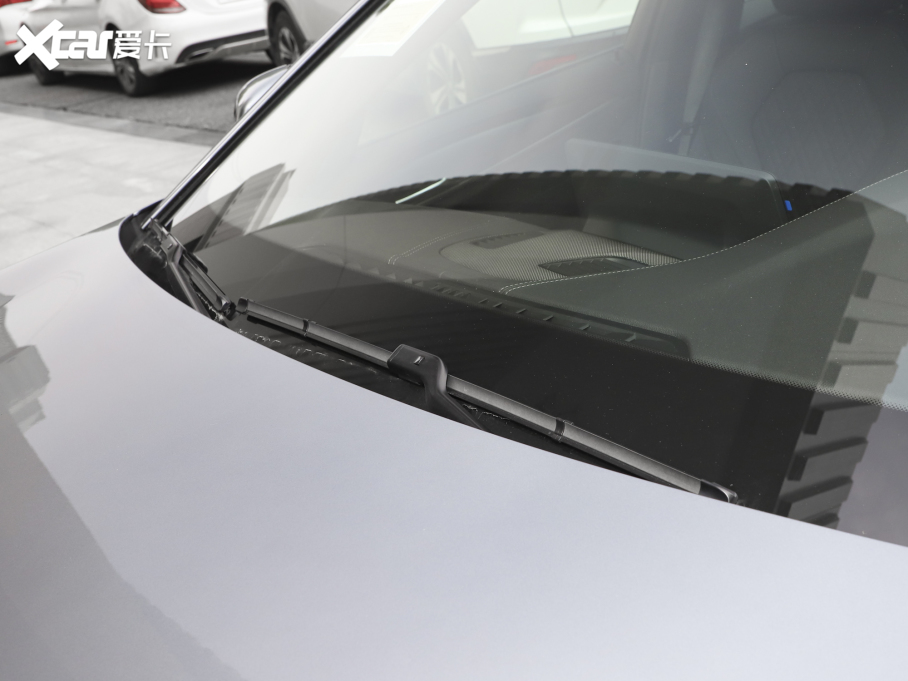 2022R5ϵ(M) 525i M\b