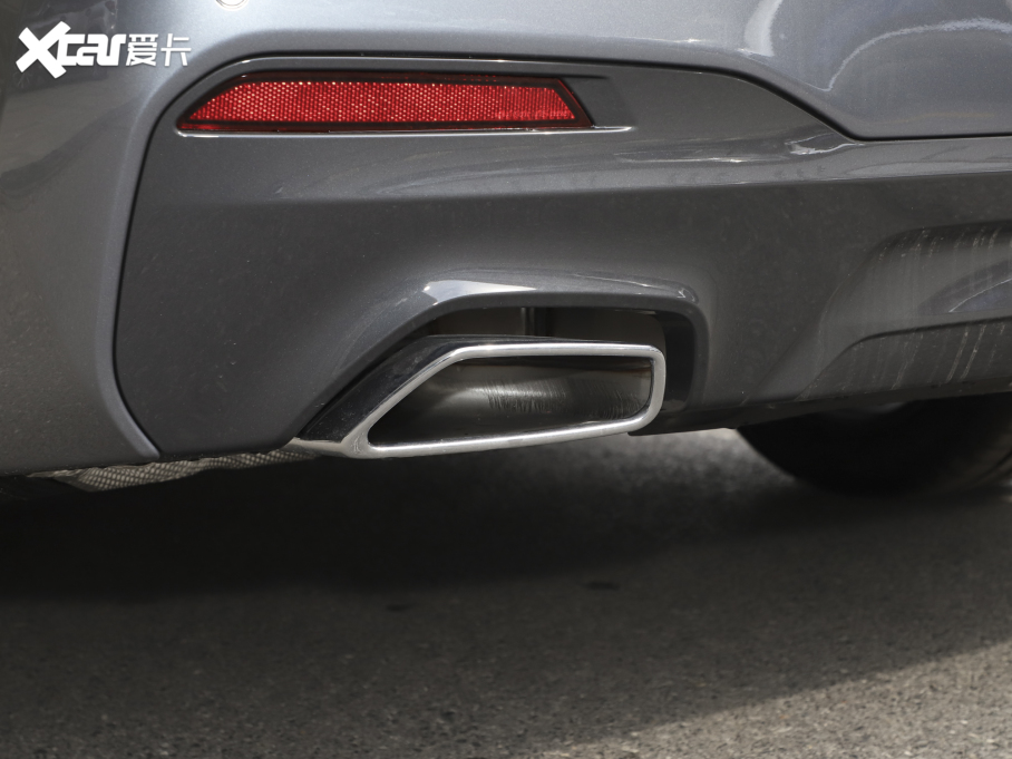 2022R5ϵ(M) 525i M\b