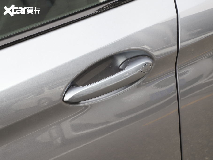 2022R5ϵ(M) 525i M\b