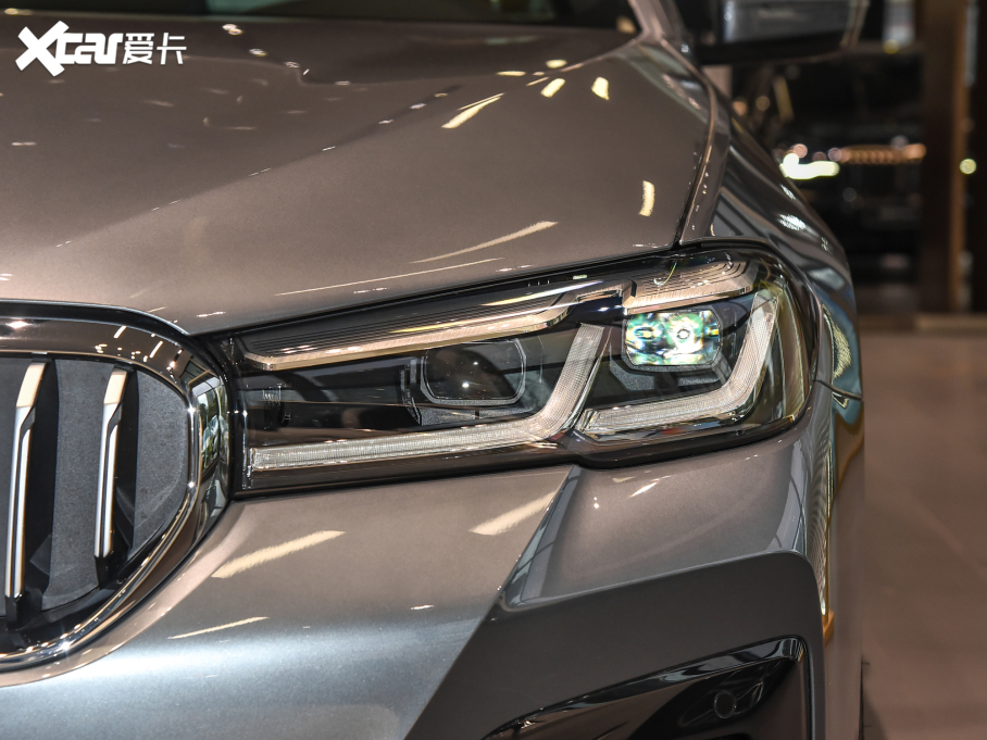 2022R5ϵ(M) Ŀ 525i M\b