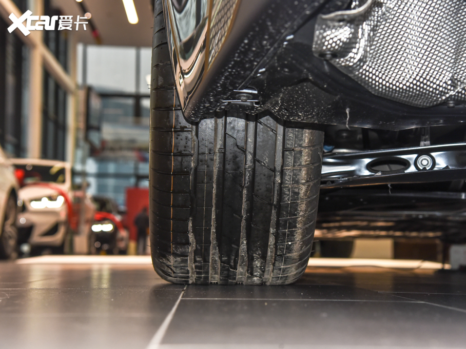 2022R5ϵ(M) Ŀ 525i M\b