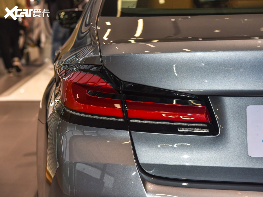 2022R5ϵ(M) Ŀ 525i M\b