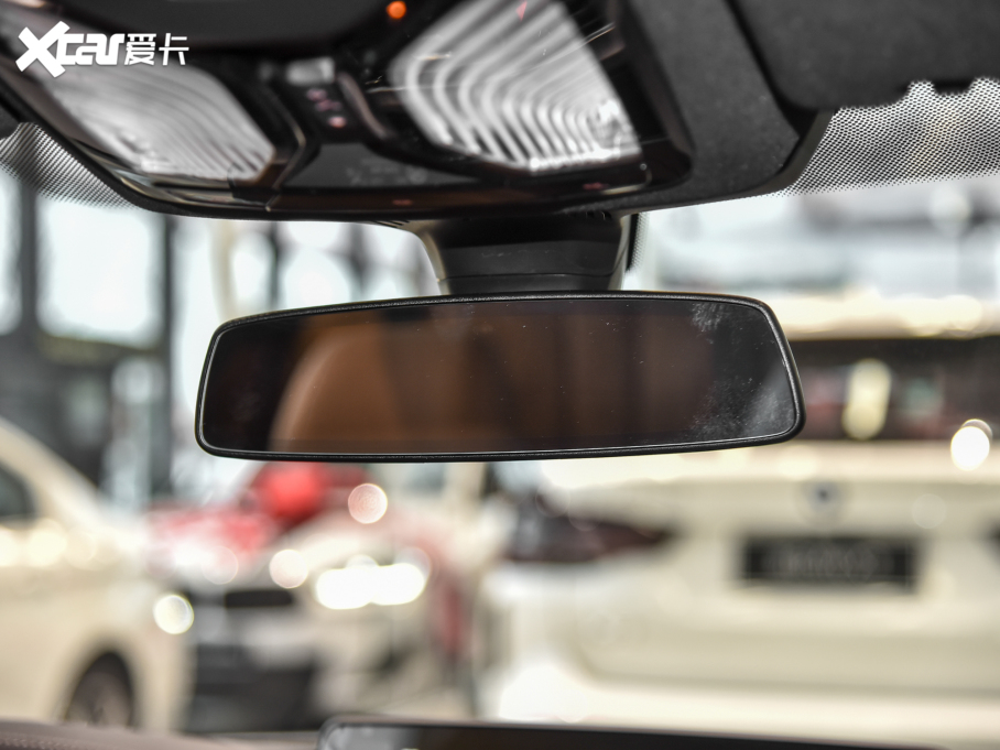 2022R5ϵ(M) Ŀ 525i M\b