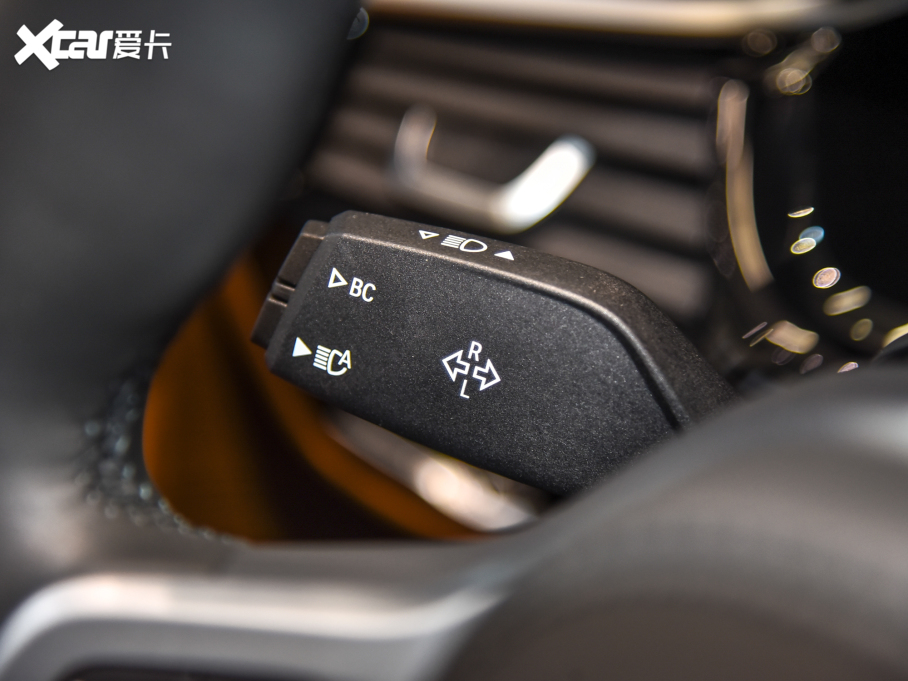 2022R5ϵ(M) Ŀ 525i M\b