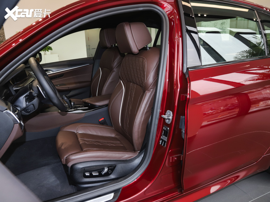 2022R5ϵ(M(jn)) Ŀ 540i L(fng)а M\(yn)(dng)b