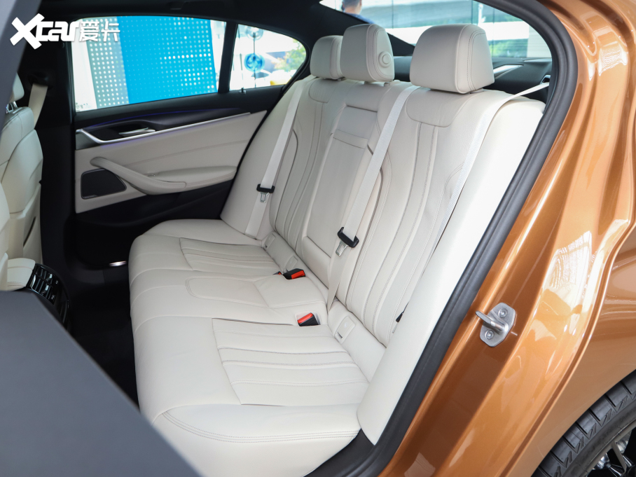 2022R5ϵ(M) Ŀ 530i Lа M\b