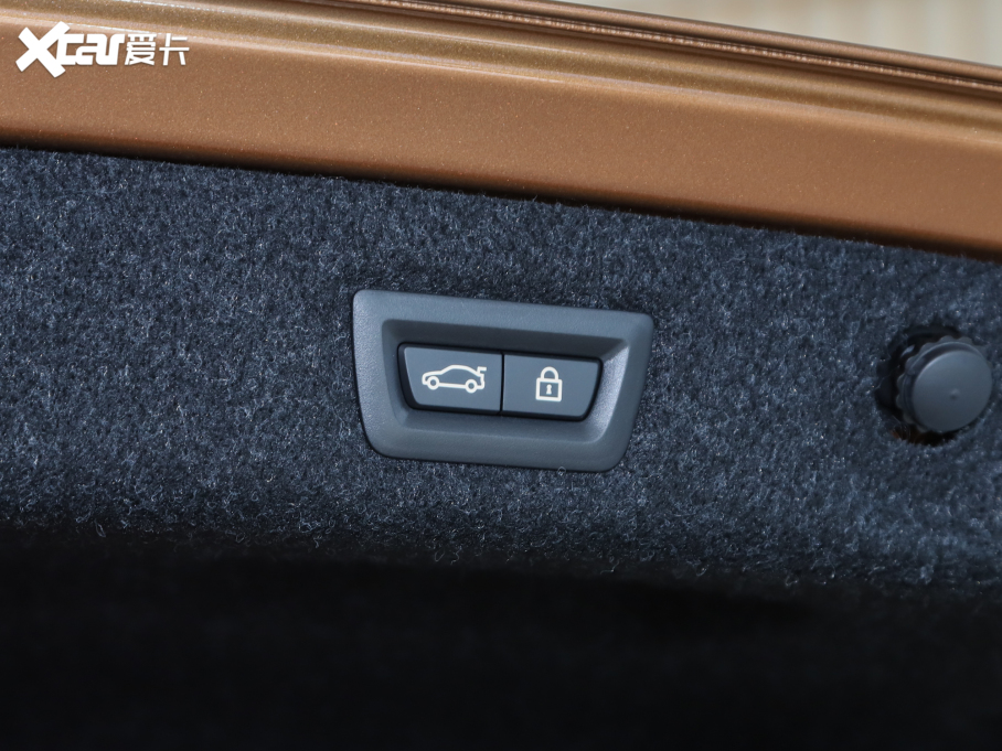 2022R5ϵ(M) Ŀ 530i Lа M\b