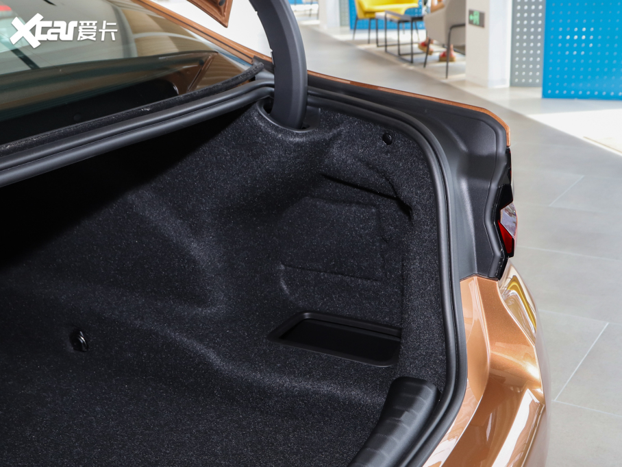 2022R5ϵ(M) Ŀ 530i Lа M\b