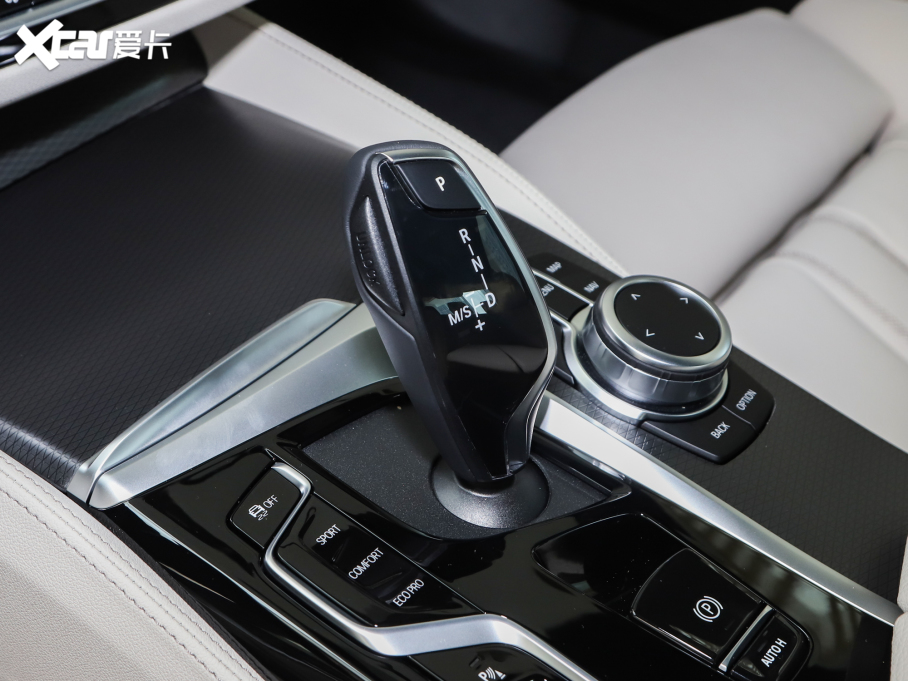 2022R5ϵ(M) Ŀ 530i Lа M\b