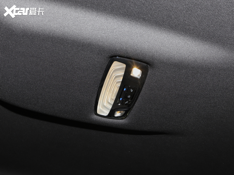 2022R5ϵ(M) Ŀ 530i Lа M\b