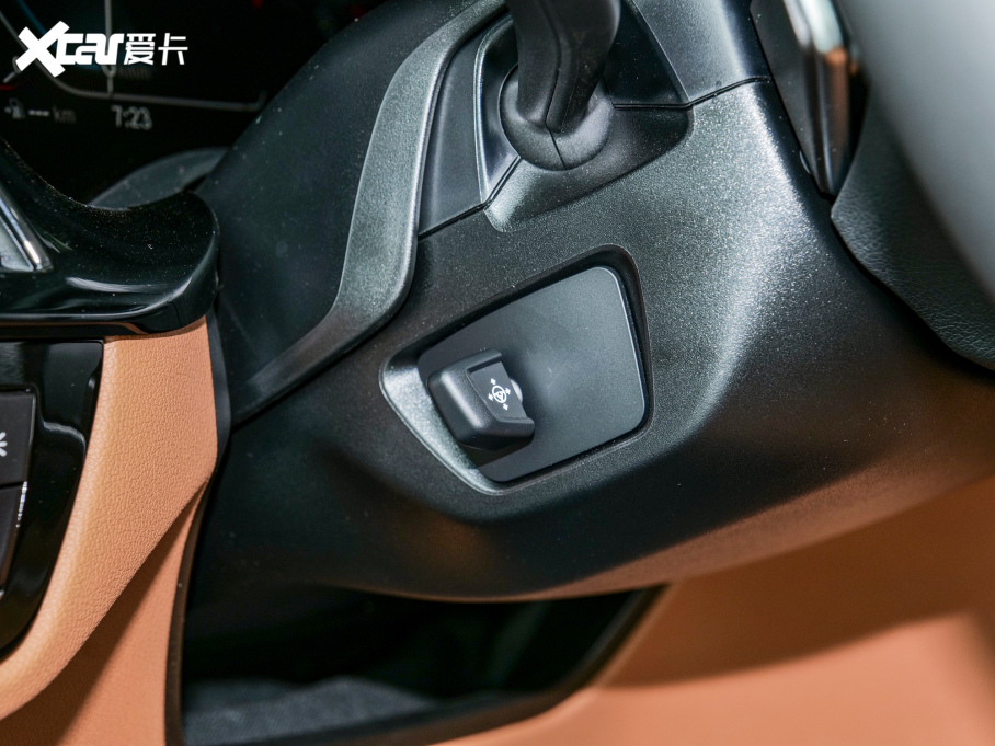 2022��R5ϵ(�M��) �Ŀ�� 530i �L�а� M�\�����b