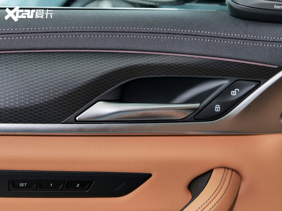 2022R5ϵ(M) Ŀ 530i Lа M\b