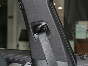 2022530i L(fng)а M\(yn)(dng)b g