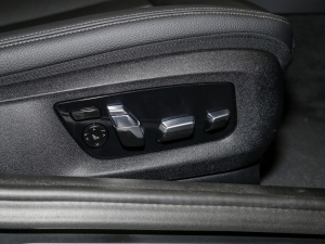 2022530i L(fng)а M\(yn)(dng)b g