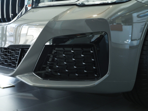 2022Ŀ 530i M\b (ji)^