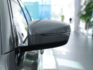 2022Ŀ 530i M\b (ji)^