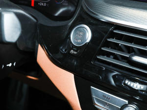 2022Ŀ 530i M\b п؅^