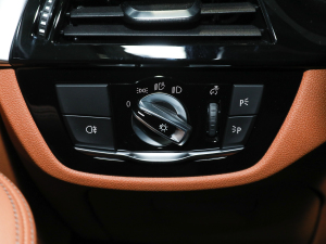 2022Ŀ 530i M\b п؅^