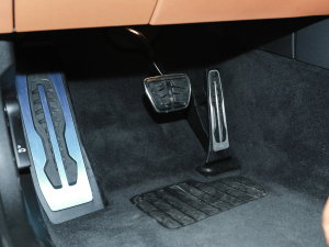 2022Ŀ 530i M\b п؅^