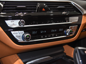 2022Ŀ 525i M\b п؅^(q)