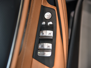 2022Ŀ 525i M\b п؅^