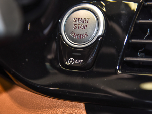 2022Ŀ 525i M\b п؅^