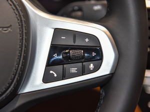 2022Ŀ 525i M\b п؅^