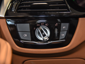 2022Ŀ 525i M\b п؅^