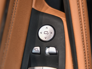 2022Ŀ 525i M\b п؅^