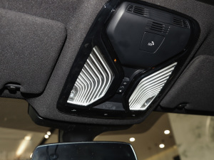 2022Ŀ 540i Lа M\b п؅^