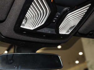 2022Ŀ 540i Lа M\b п؅^