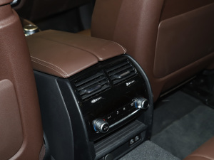 2022Ŀ 540i Lа M\b п؅^