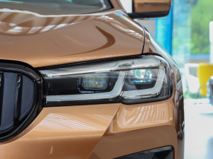 2022Ŀ 530i L(fng)а M\b (ji)^