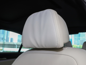 2022Ŀ 530i Lа M\b g